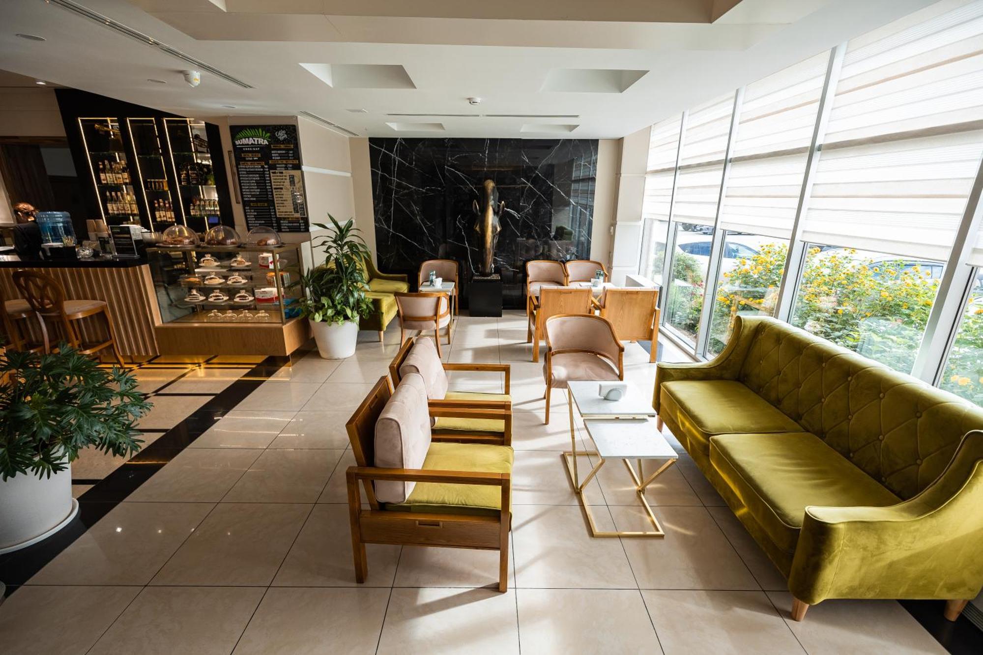 Hotel Dastan Aktobe Exterior photo